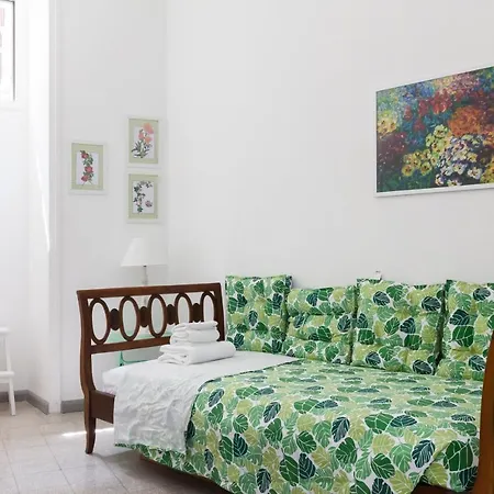 With Large Garden By The Vatican Apartment *