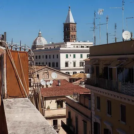 Apartment Casa Tua Sul Tetto Di Rome