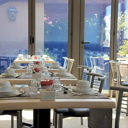 Hotel Aphrodite 4*