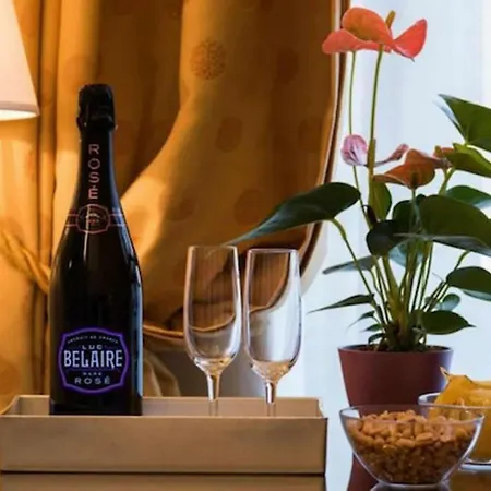 Quirinale Luxury Bed & Breakfast *