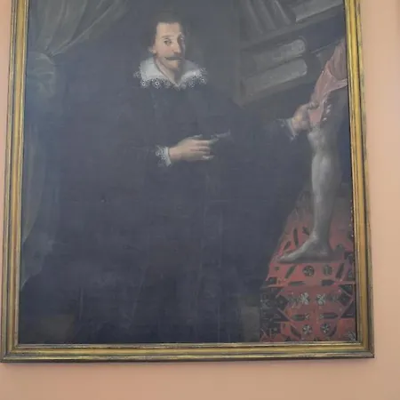 Appartamento Elegante Nel Centro Di