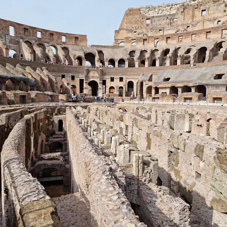 Vacanze Romane Colosseo Apartment Rome