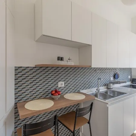 Апартаменты Iflat Lovely And Comfortable Flat In Prati