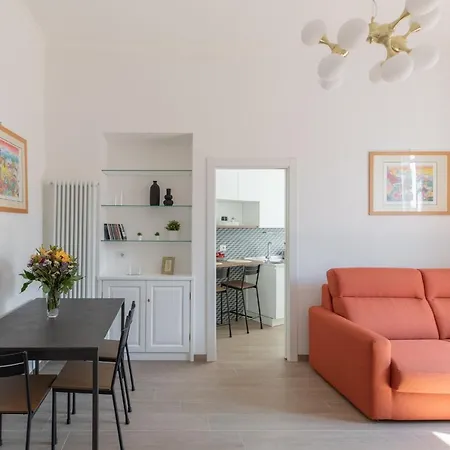 Апартаменты Iflat Lovely And Comfortable Flat In Prati *