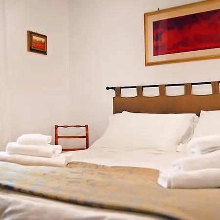 Apartamento Near Colosseum By Varental 2br + 1sb