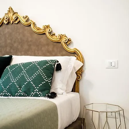 Casa Leoncino Rome