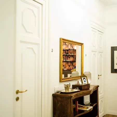Casa Leoncino * Rome