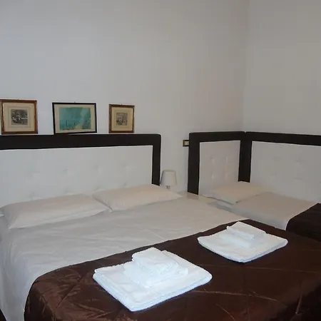 Guest house Azzurra 3*