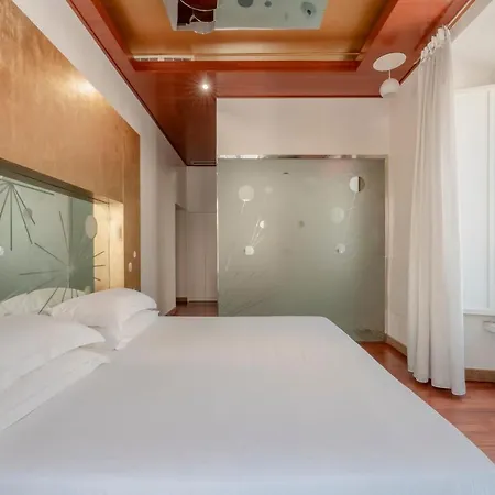 Trecento Hotel 3*