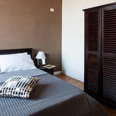 Guest house Urban Pine Rooms 2*