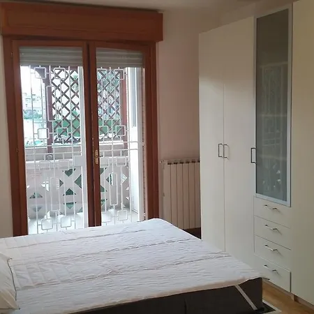 Aurelia Vatican House Apartment