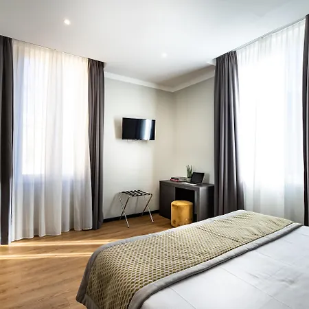 Hotel The Cross