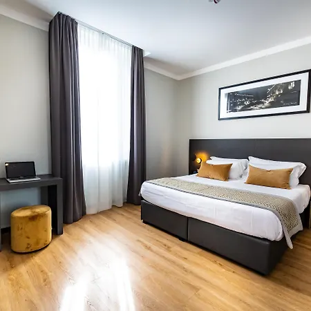 Hotel The Cross Rome