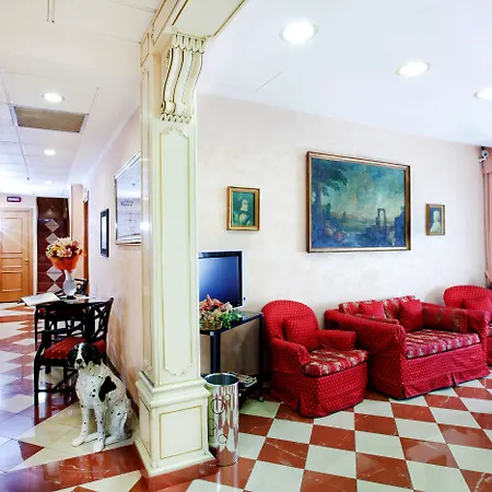 Hotel Augustea