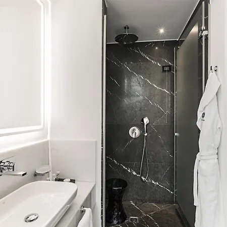 Corso 281 Luxury Hotel