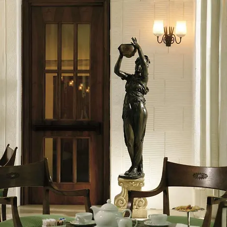 Quirinale Hotel 4*