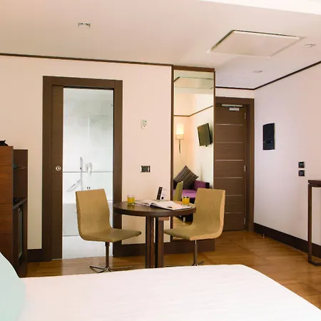 The Independent 4* Roma