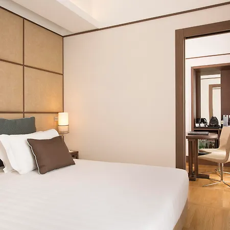 The Independent Hotel