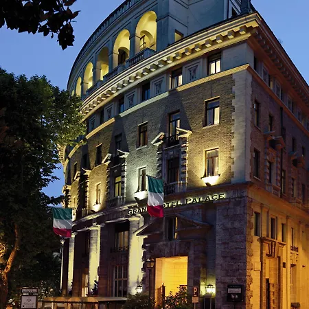 Hotel Grand Palace 5*