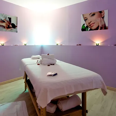 Mercure West 4*