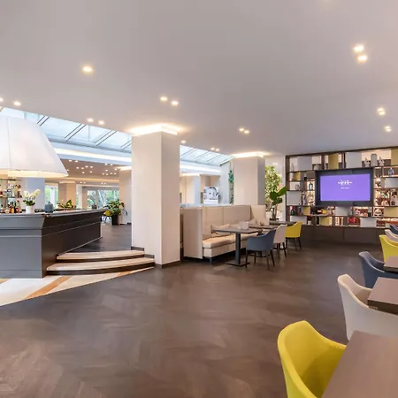 Hotel Mercure West