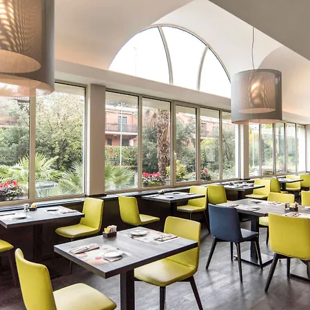 Mercure West Hotel Rome