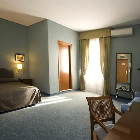Domus Aventina 3* Rome