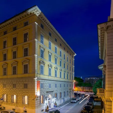 Hotel Canada, Bw Premier Collection