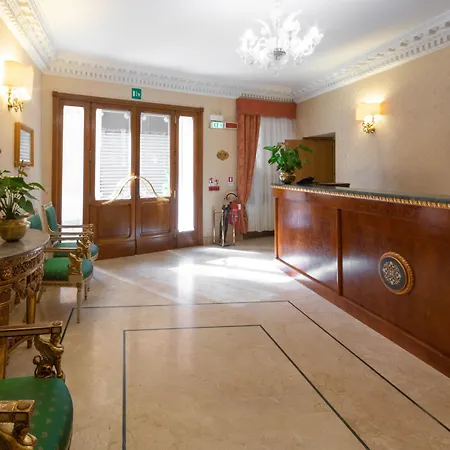 Hosianum Palace Affittacamere 3*