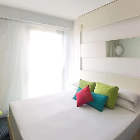 מלון Ibis Styles Eur 4*