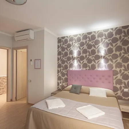 Kings Bed and breakfast 4*