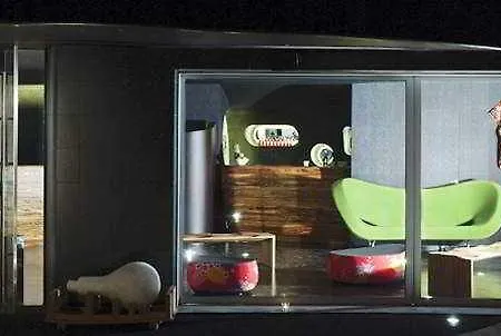 Black Hotel 4*