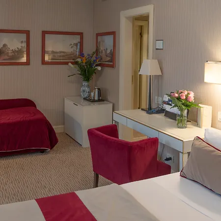 Dei Borgognoni Отель 4*