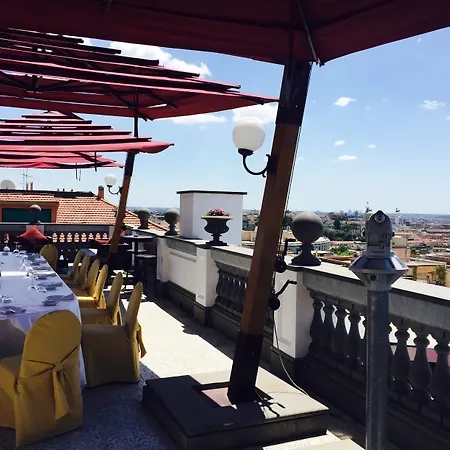 Savoy Szálloda 4*