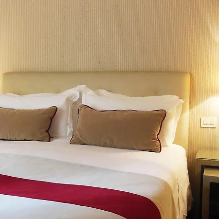 Dei Borgognoni Hotel 4*