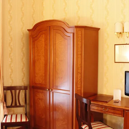 Torino 4*