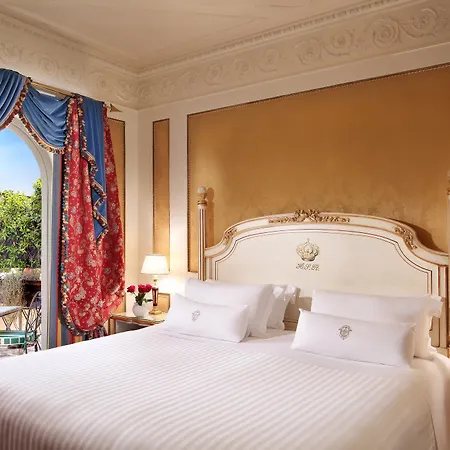 Splendide Royal - The Leading Of The World Отель 5*