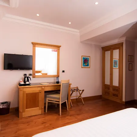 Hotel Giolli Nazionale Řím