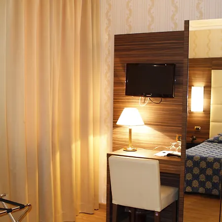 Lh Grand Hermitage מלון 4*