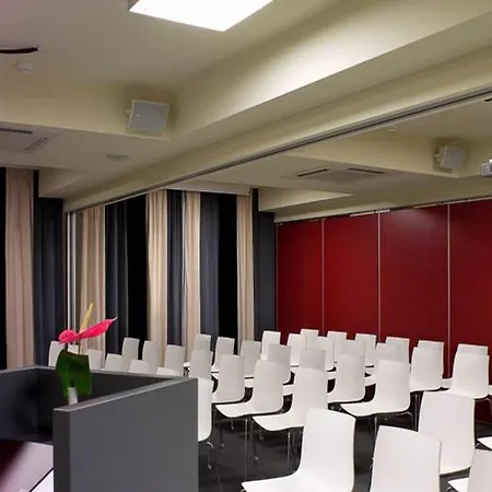 Hotel Zone