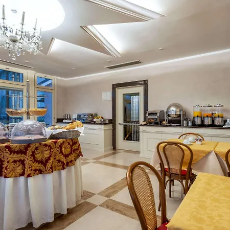 Bolivar Hotel 4*