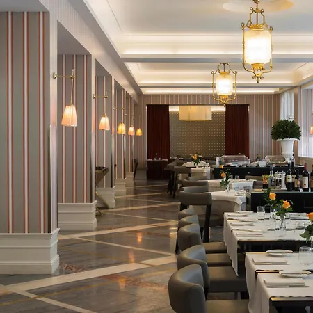 Starhotels Michelangelo 4*