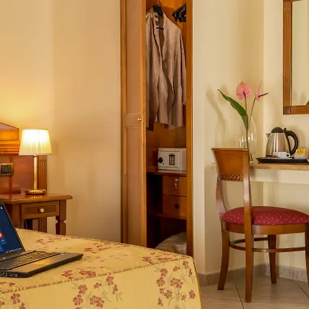 Marini Park Otel Castel di Leva
