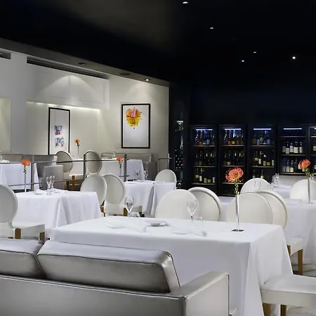퍼스트 아르테 호텔 5*