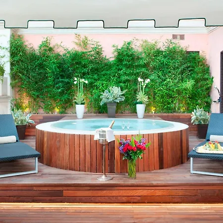 Marriott Grand Flora מלון 4*