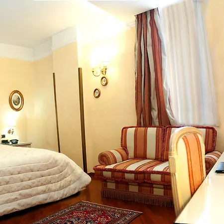 Daniel's Hotel