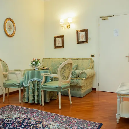 Daniel's Hotel 4*