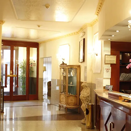 Hotel Genio 4*