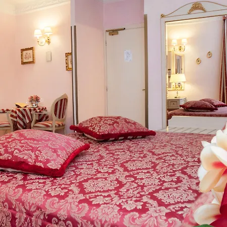 Daniel's Hotel