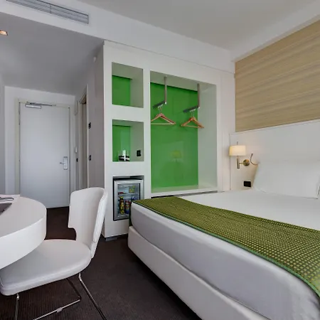 Ih Z3 Hotel 4*